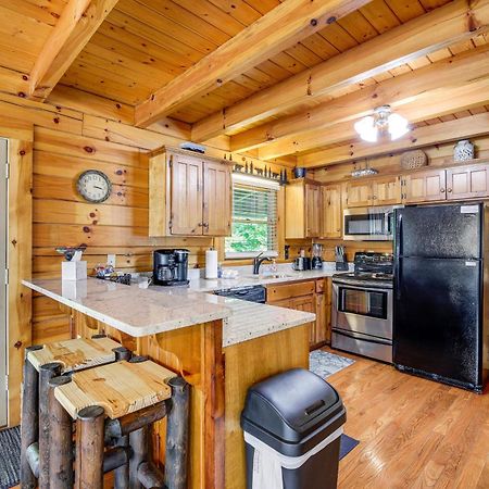Pigeon Forge Cabin Premier Location And Hot Tub Eksteriør billede